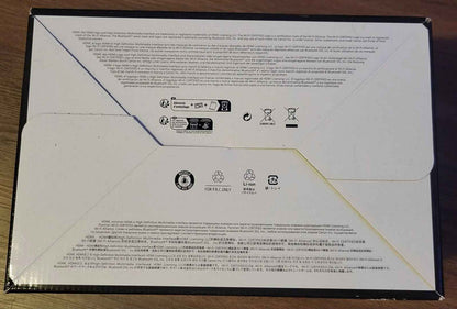 Canon EOS R10 Mirrorless Camera with RF-S 18-45 f/4.5-6.3 IS STM Lens