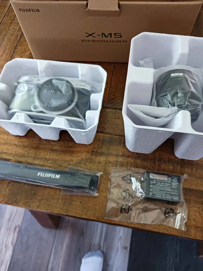 Fujifilm X-M5 Camera with XC 15-45mm f/3.5-5.6 Lens - Silver
