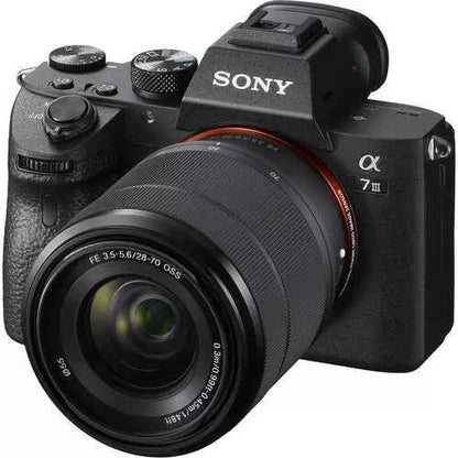 Sony α7 III Mirrorless Camera with FE 28-70mm f/3.5-5.6 OSS Lens